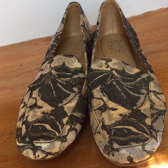 naturalizer gold flats